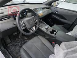 بی وای دی Qin Plus